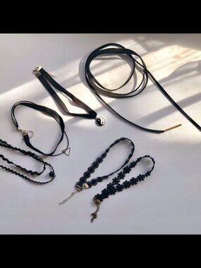 NWOT 6pc Choker Set
